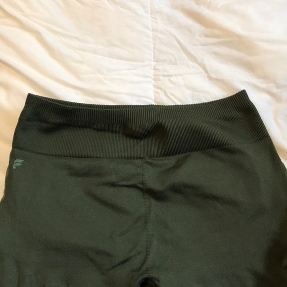 Fabletics seamless ribbed workout leggings - Picture 4 of 6